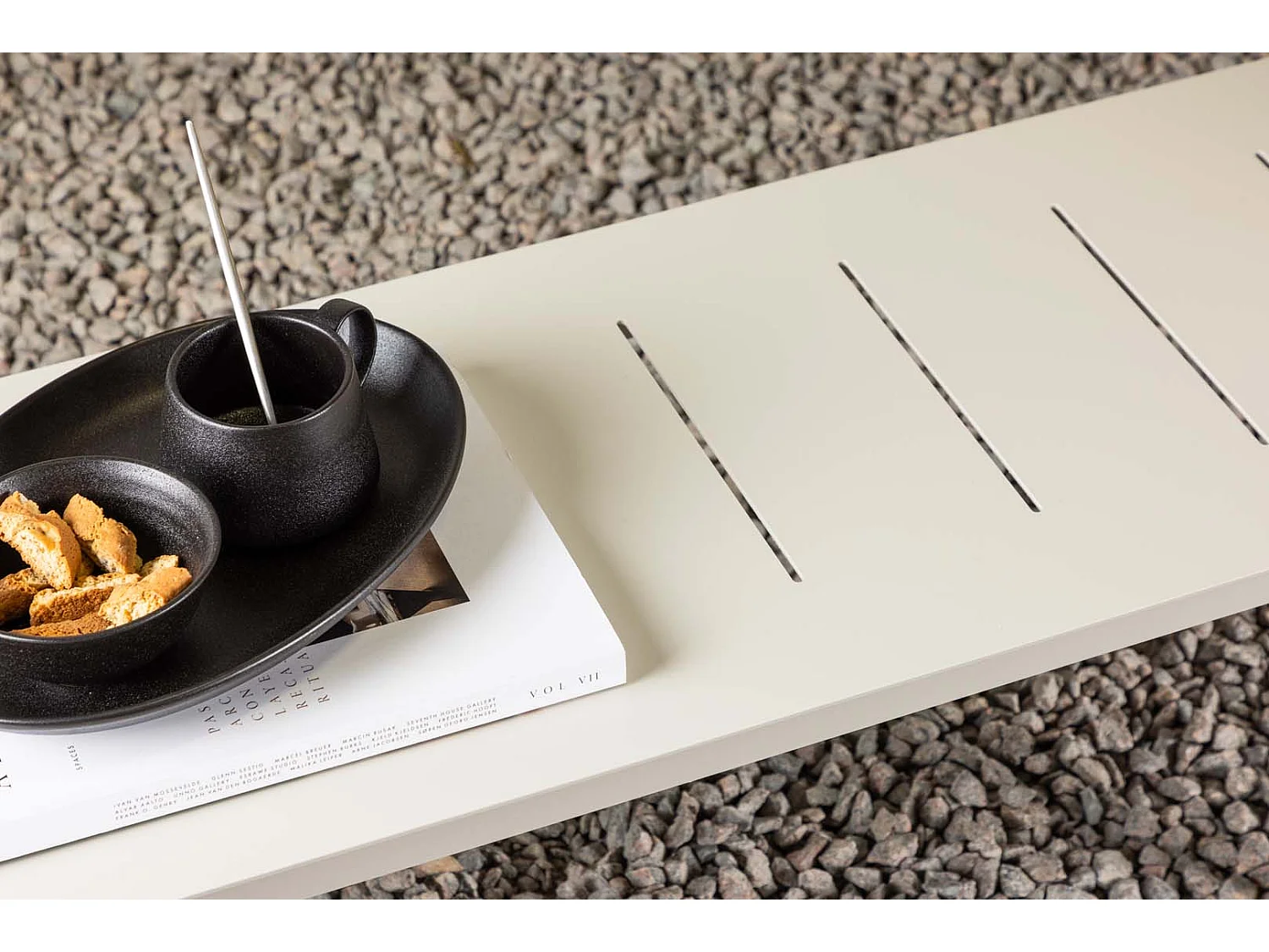 Lina Gartenbank beige.