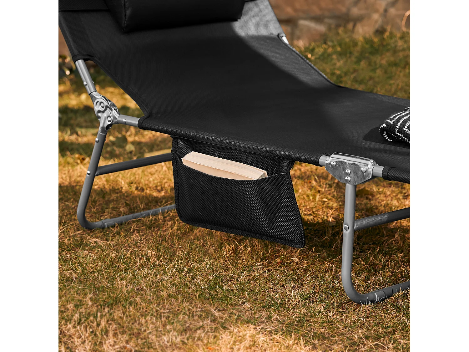 SoBuy OGS48-Sch ligstoel opvouwbare tuinligstoel verstelbare positie met zonnescherm parasol - belasting 150 kg – zwart