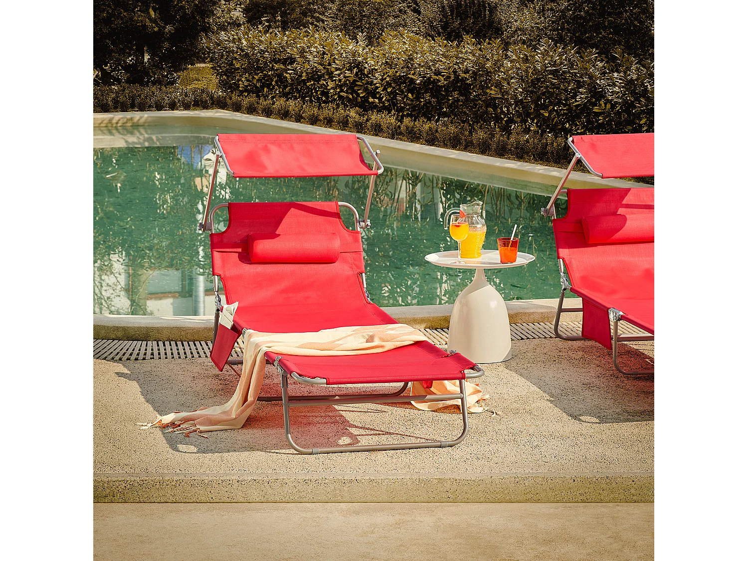 SoBuy OGS48-R Chaise Longue Bain de Soleil Transat de Relaxation Pliant Chaise de Camping Inclinable, Pliable et Réglable - Rouge