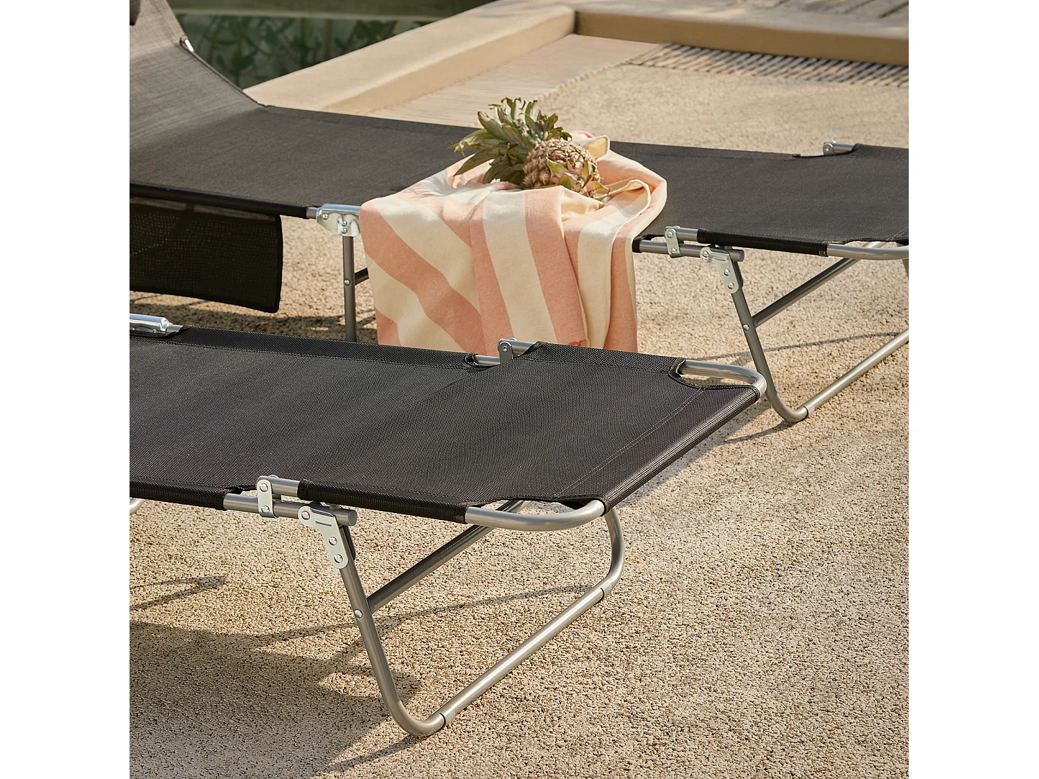 SoBuy OGS48-SCHx2 Set van 2 ligstoelen Opvouwbare tuinstoelen Verstelbare positie met parasolzonnescherm - Zwart