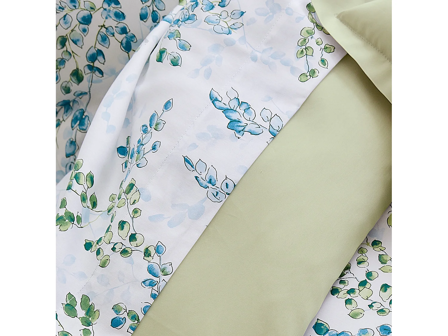 Drap plat 240x310 cm satin de coton ANGÈLE vert tilleul