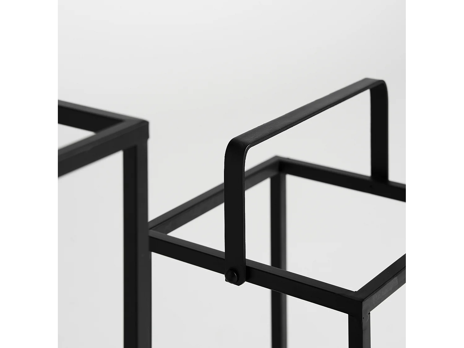 Bougeoir en fer noir 25x25x48 cm