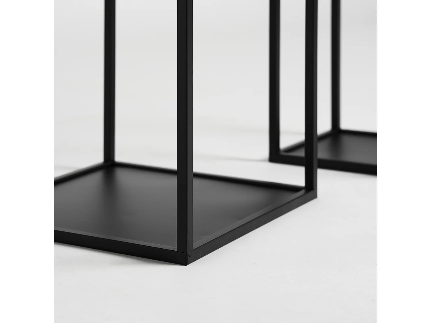 Bougeoir en fer noir 25x25x48 cm