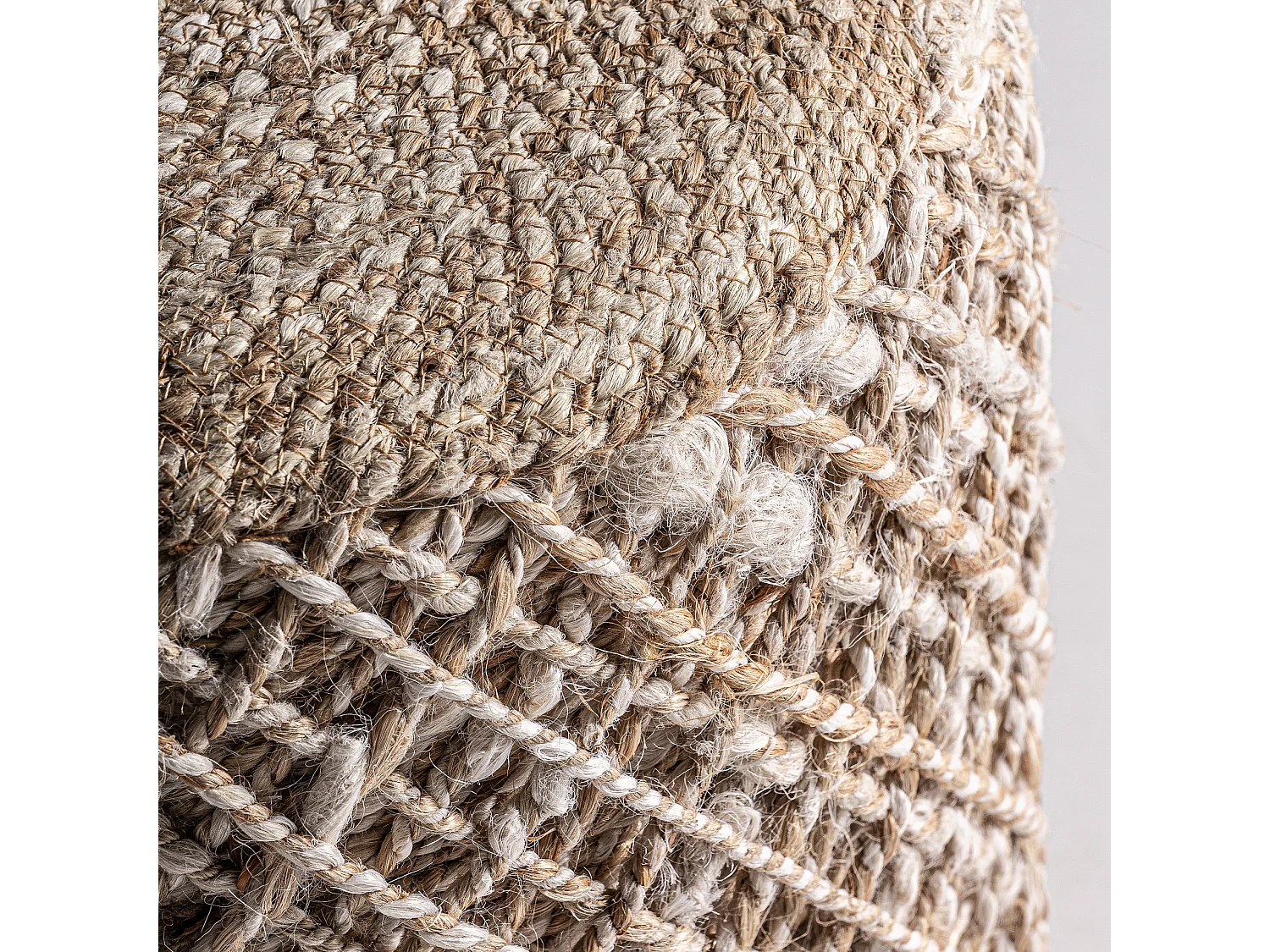 Reposapiés de yute en color marrón de 40x40x44cm