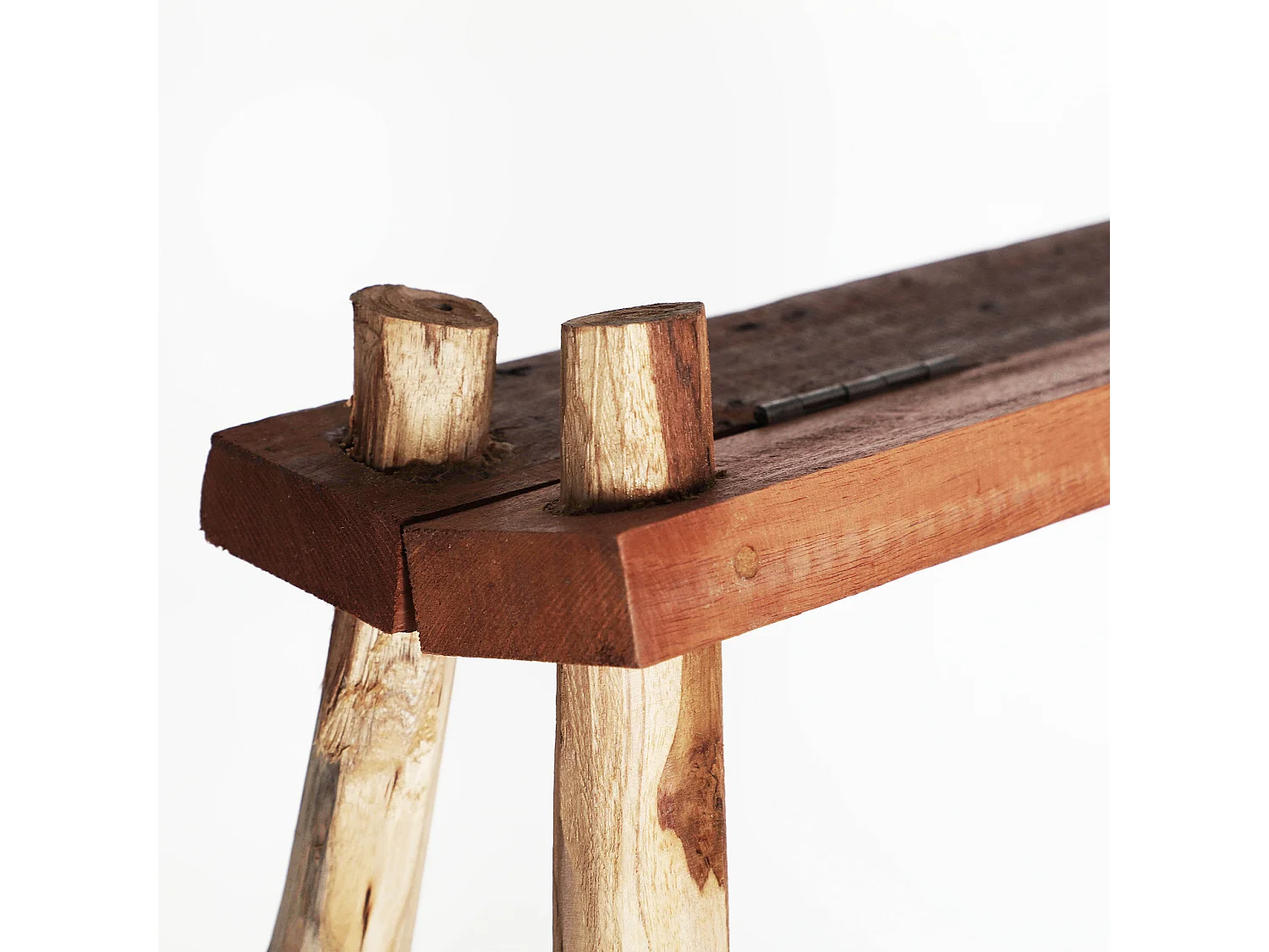 Porte serviettes en bois de mahogany marron 55x65x127 cm