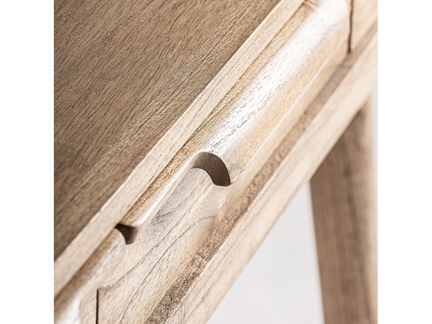 Escritorio de madera mindi en color marrón de 120x53x78cm