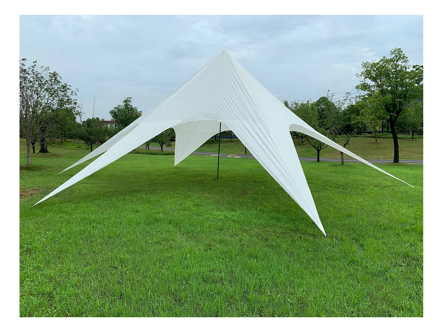 Tente forme étoile - Plastique - 14m - Blanc