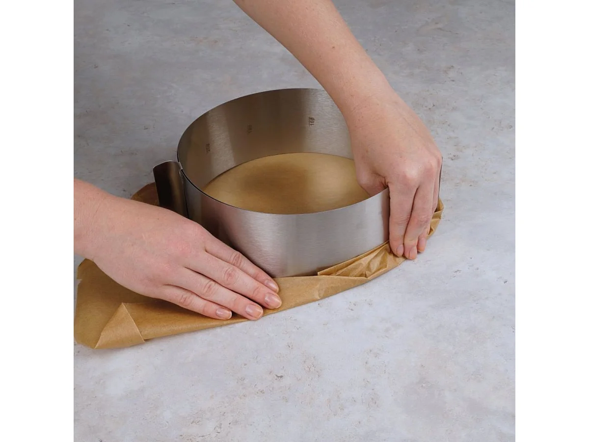 Cercle à pâtisserie en acier inoxydable extensible de 16 à 30 cm Dr. Oetker Varino