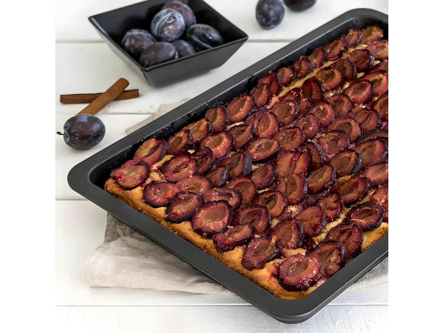 Plaque de cuisson four de 42 x 29 cm et 7 emporte-pièces de Noël inox Zenker Noël