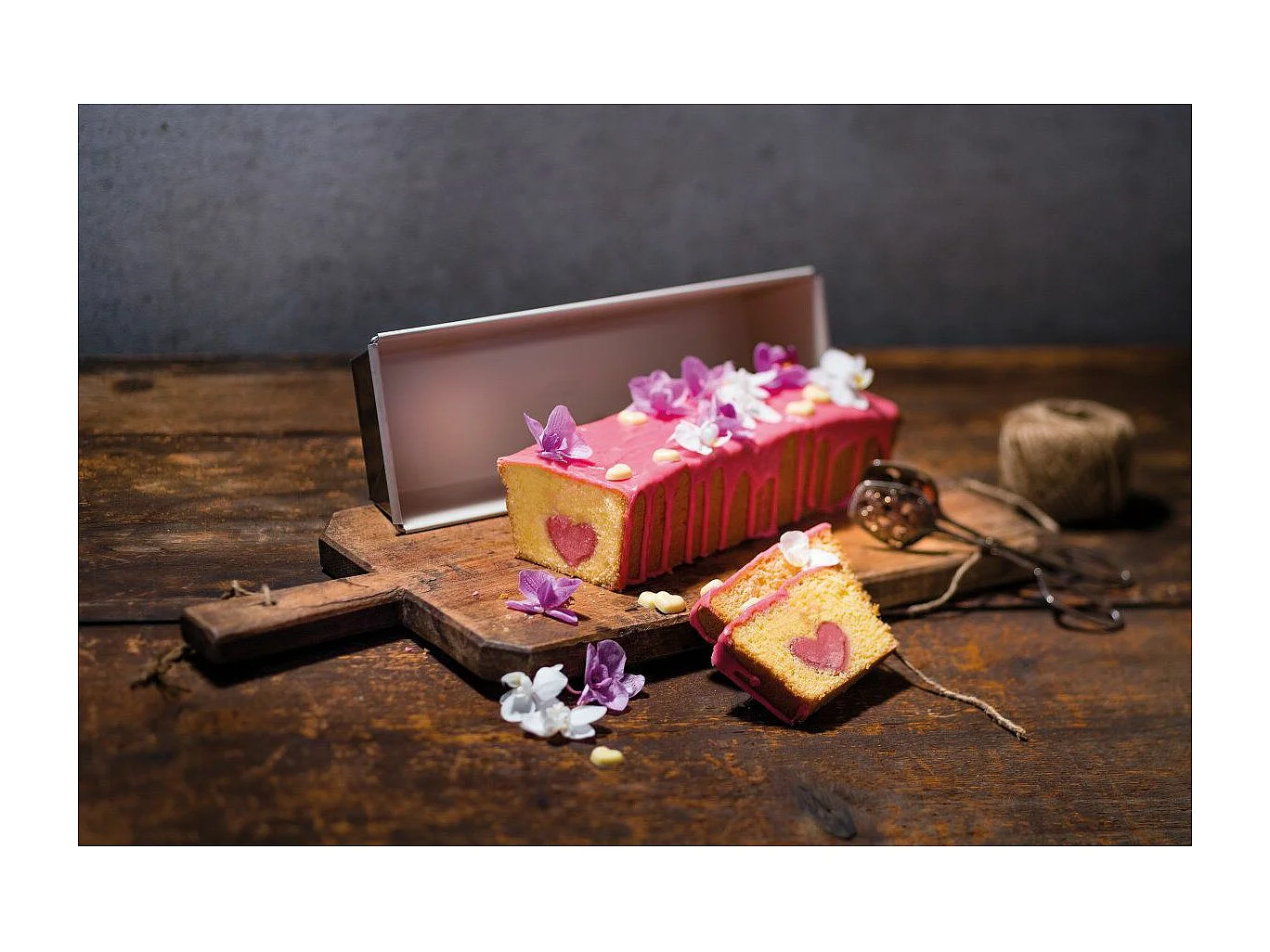 Ensemble de 4 moules à gâteaux de formes différentes de 28 à 32 cm Dr.Oetker Back-Trend