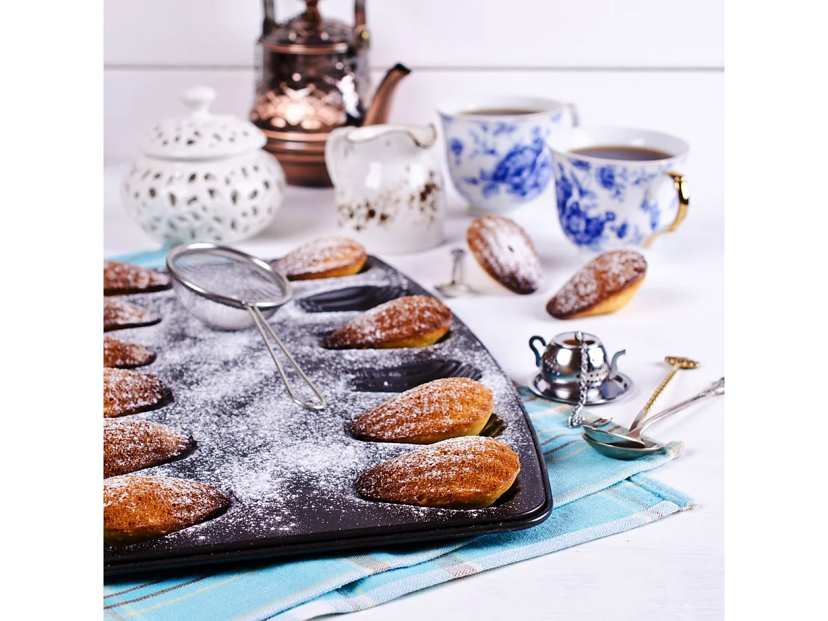 Lot de 2 moules à madeleines 12 empreintes Zenker Spécial Countries