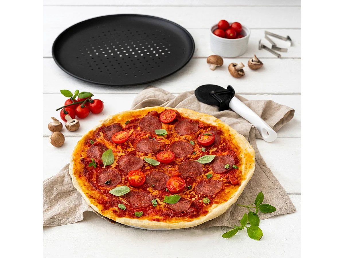 Plaque à pizza à fond perforé 32 cm Zenker Spécial Countries