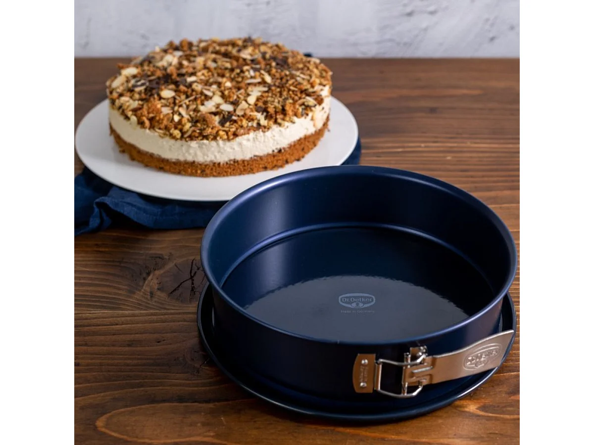 Moule à cakes 30 cm et moule à manqué 26 cm en email Dr. Oetker Back Liebe