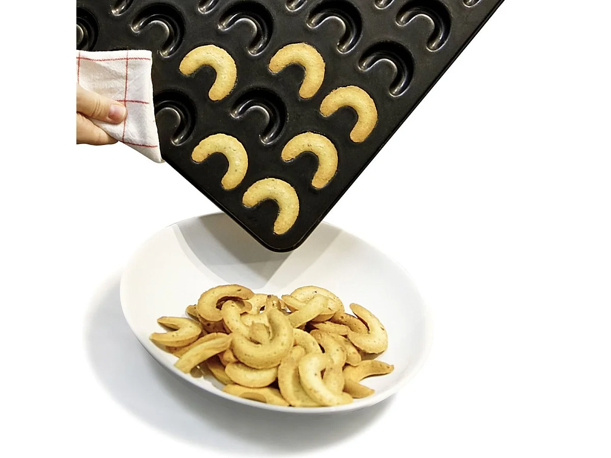 Plaque pour 30 croissants à la vanille 31 x 32 cm Zenker Special Creative