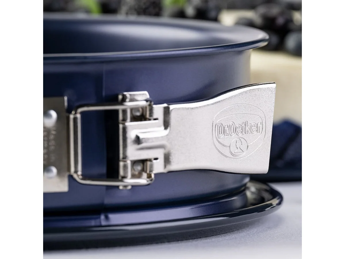 Moule à manqué à charnière 26 cm Dr.Oetker Back Liebe