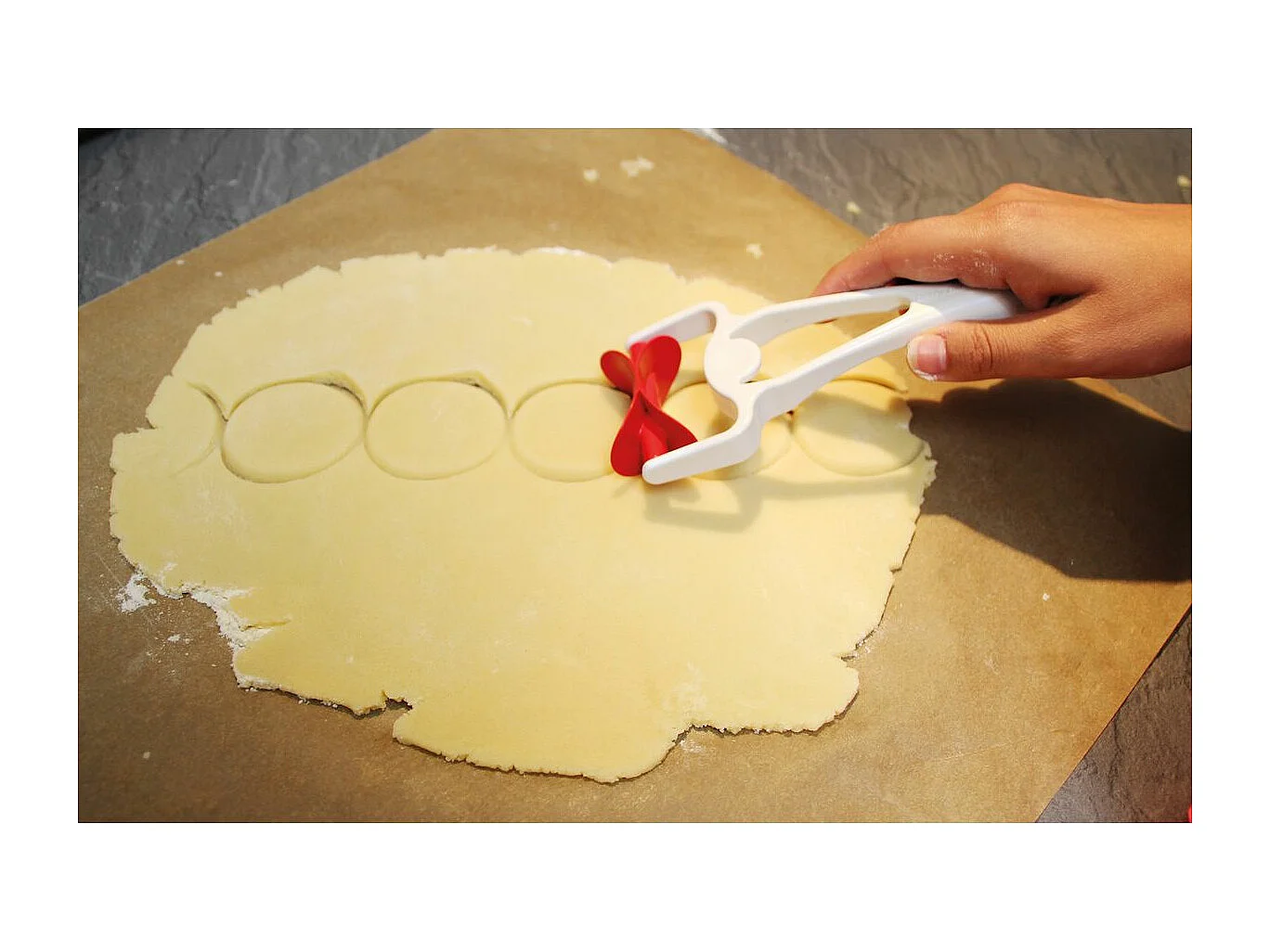 Rouleau découpe pâte 14 cm Dr.Oetker Baker Edition