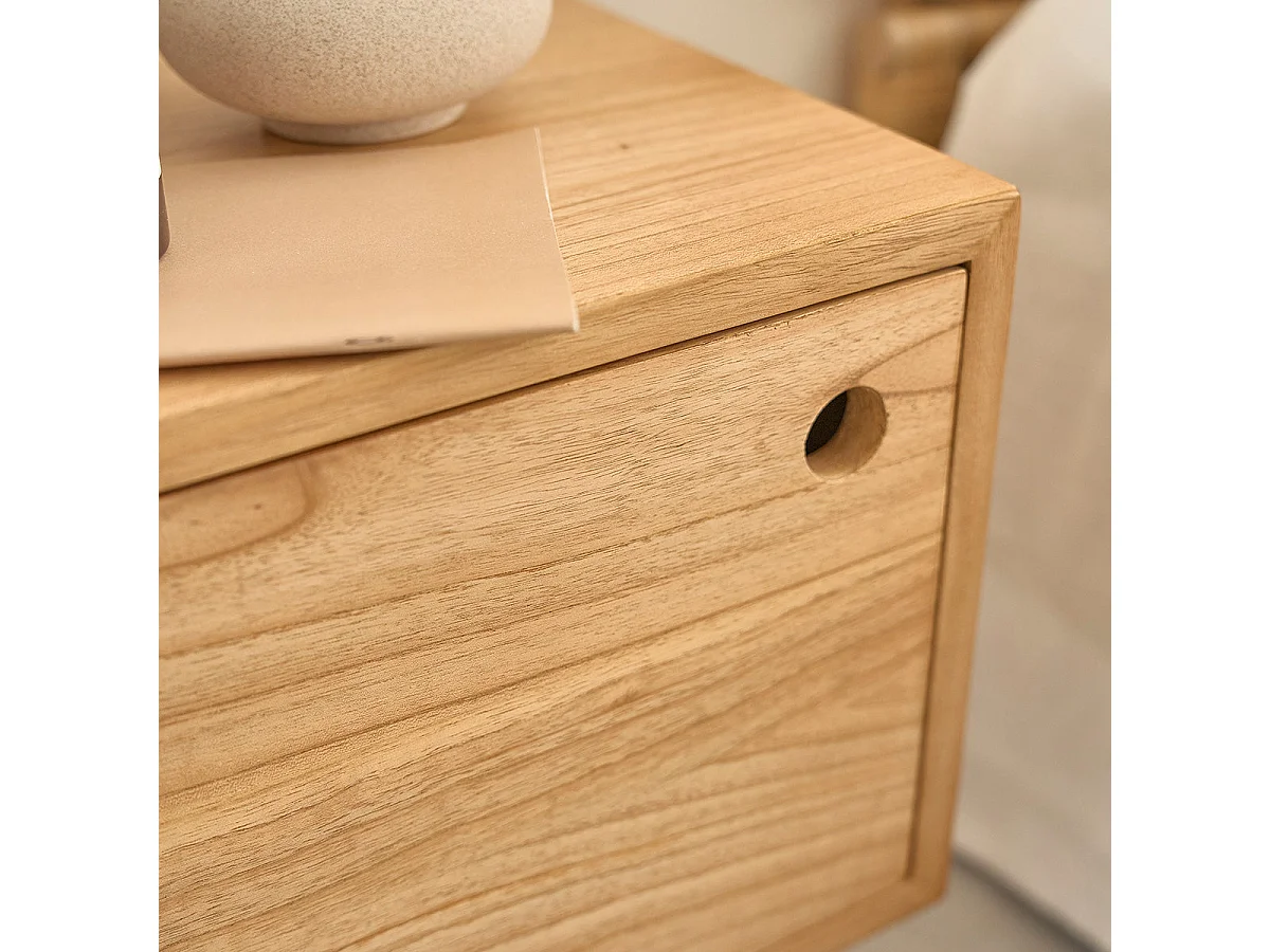 Comodino in legno massello di mindi