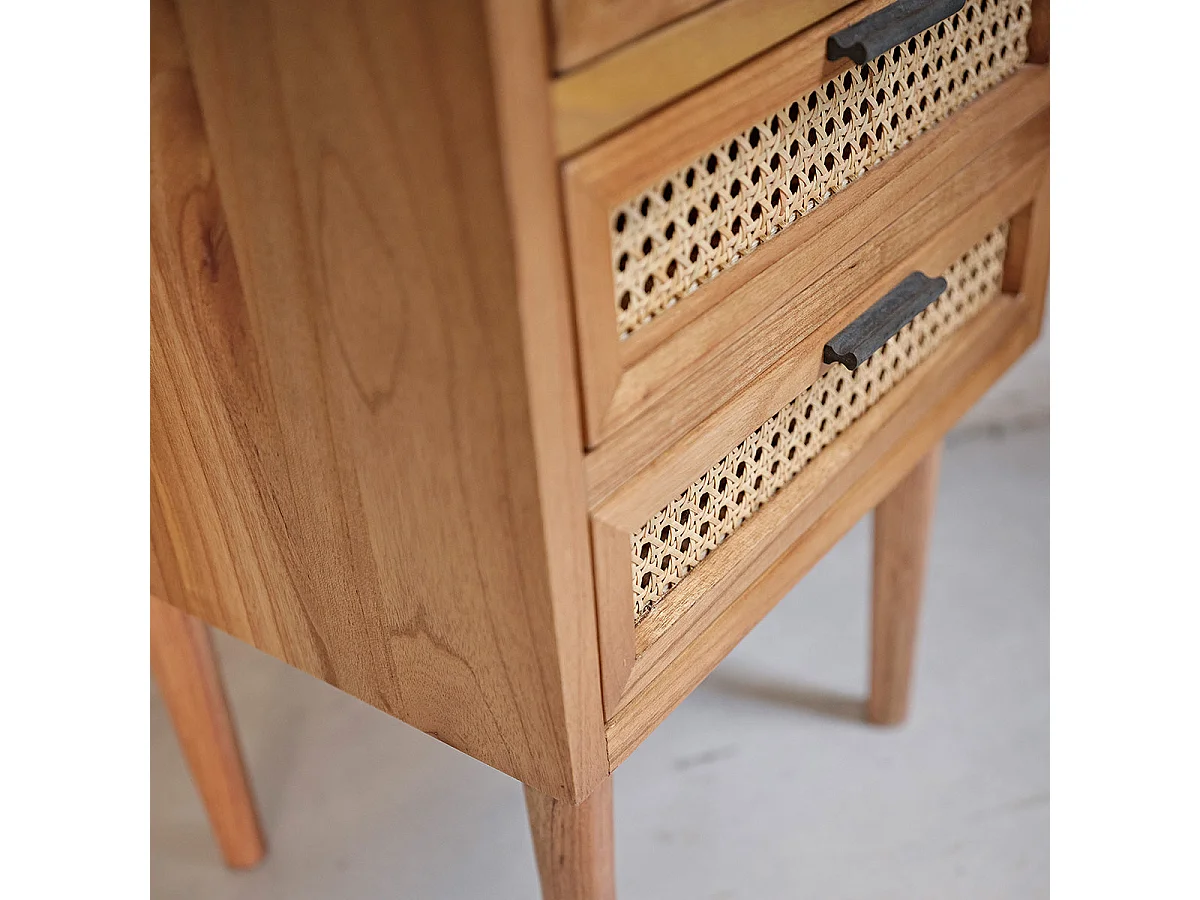 Table de chevet en bois massif et cannage 3 tiroirs