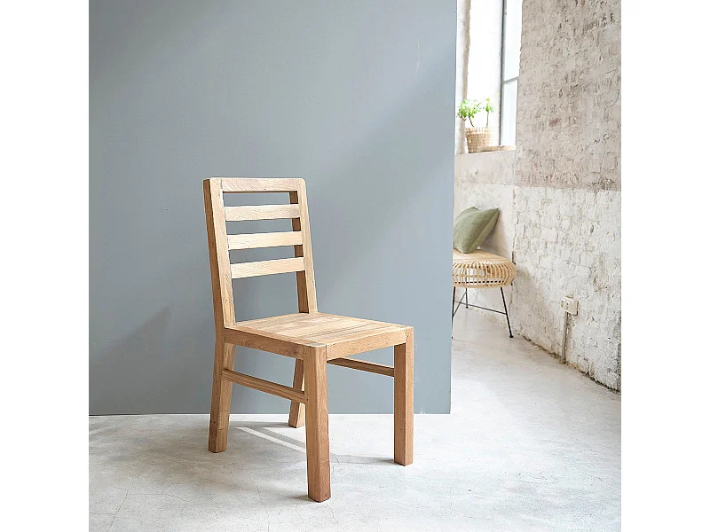 Silla de madera de teca reciclada maciza