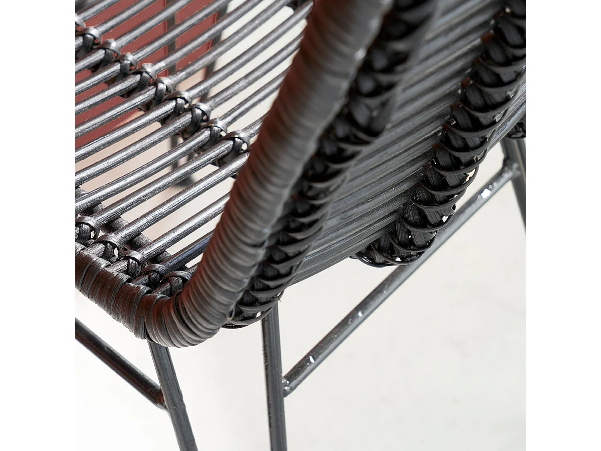 Chaise en rotin et métal