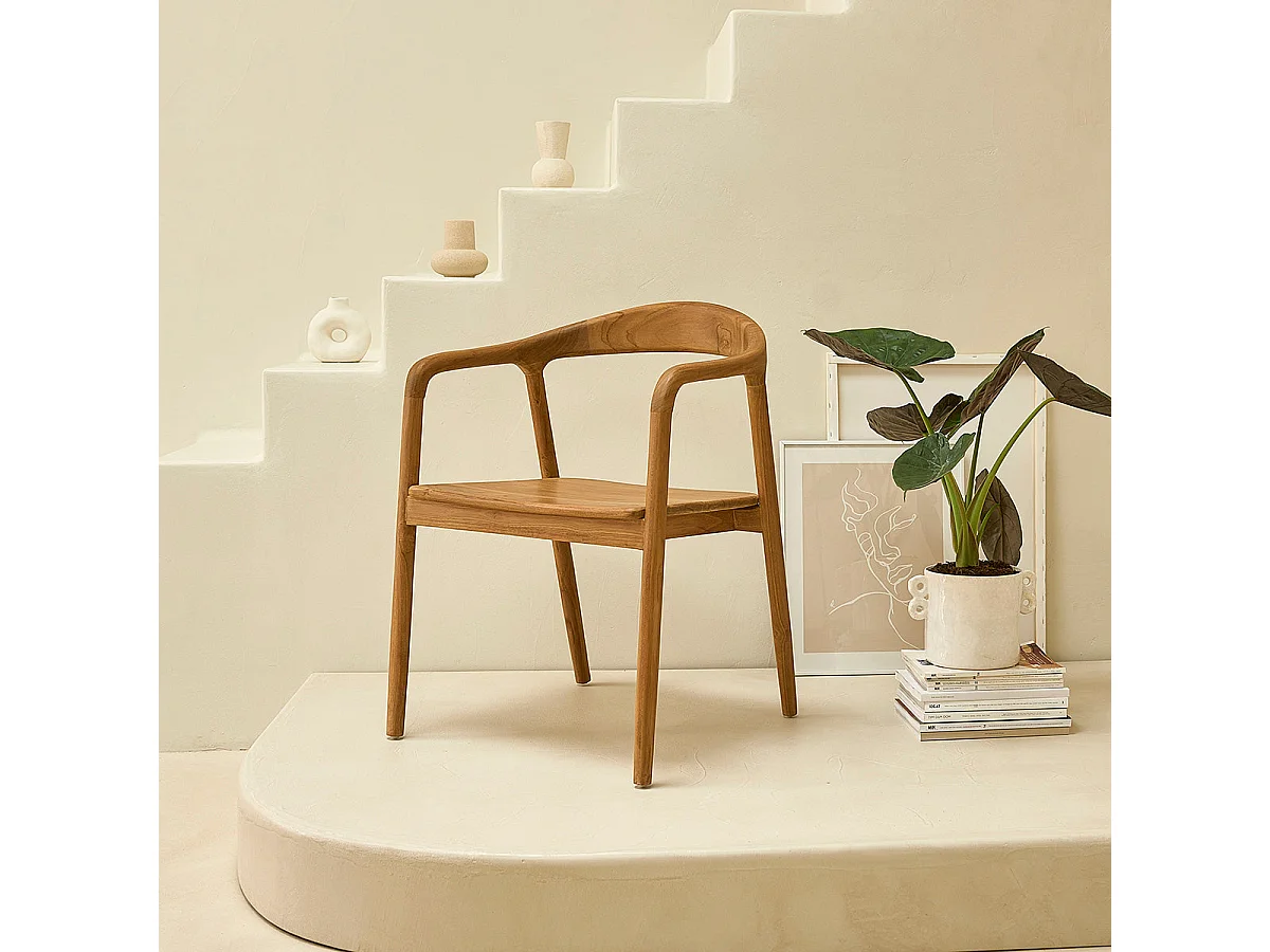 Silla de madera de teca maciza