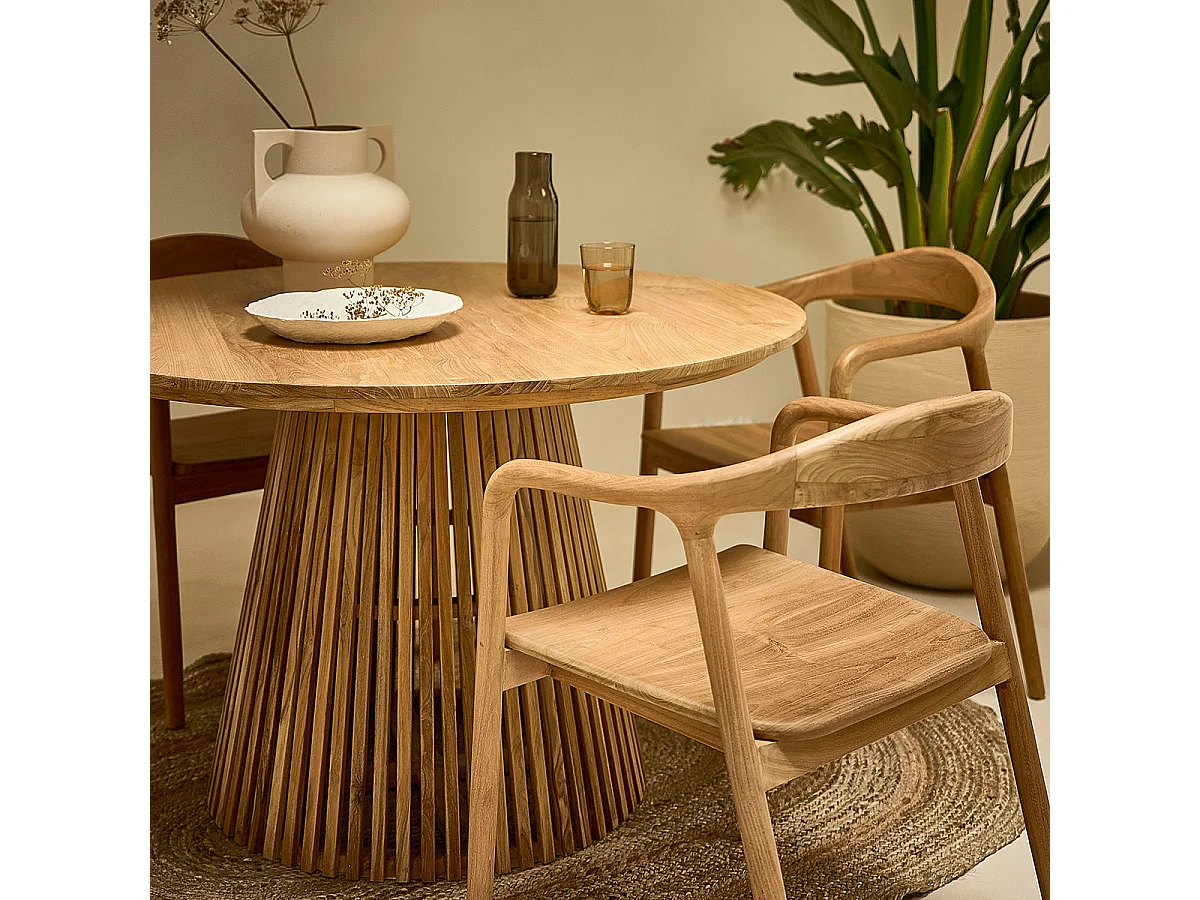 Silla de teca maciza