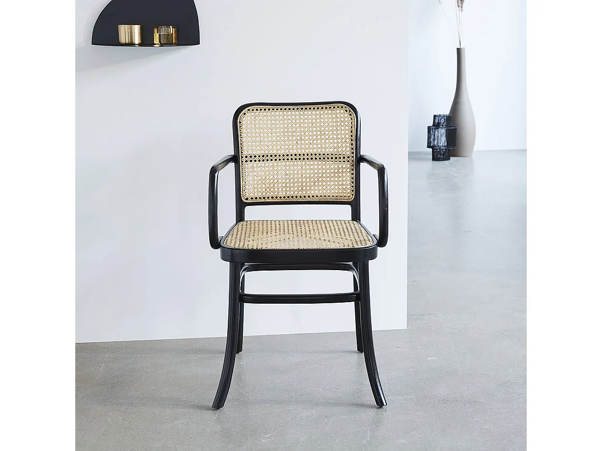 Sedia con braccioli in mogano e cannage