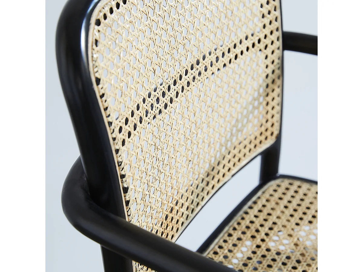 Sedia con braccioli in mogano e cannage