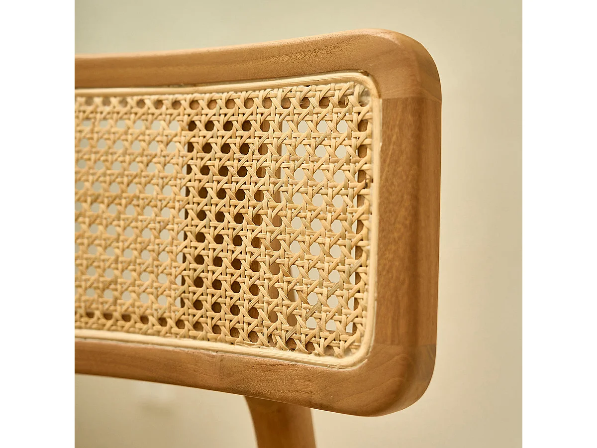 Silla de madera de teca maciza y rejilla