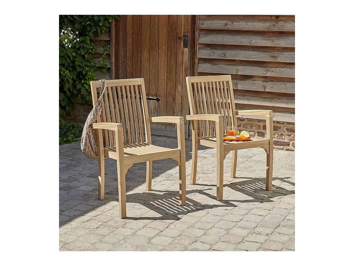Lot de 2 fauteuils de jardin en teck massif empilable