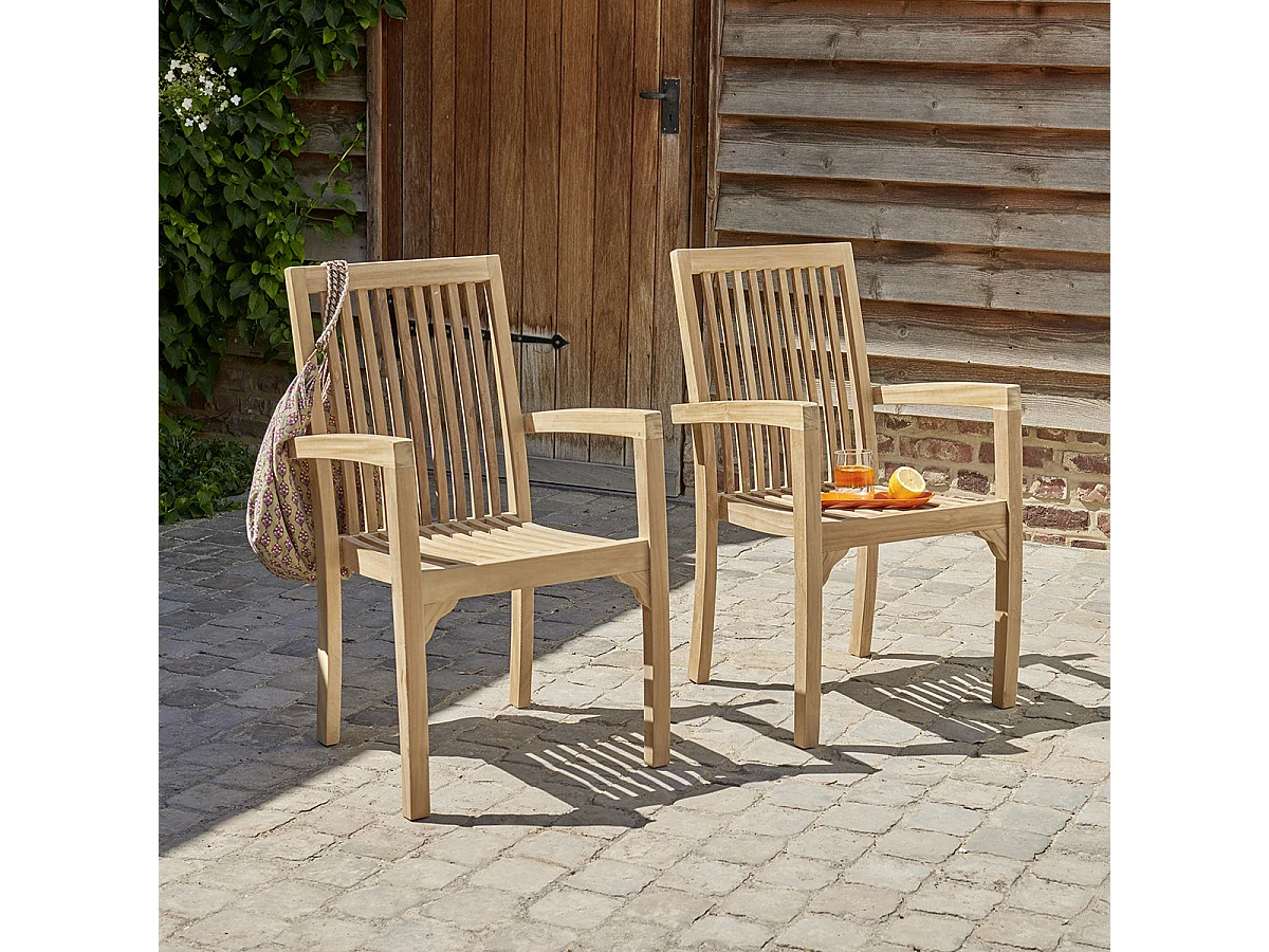 Lot de 2 fauteuils de jardin en teck massif empilables