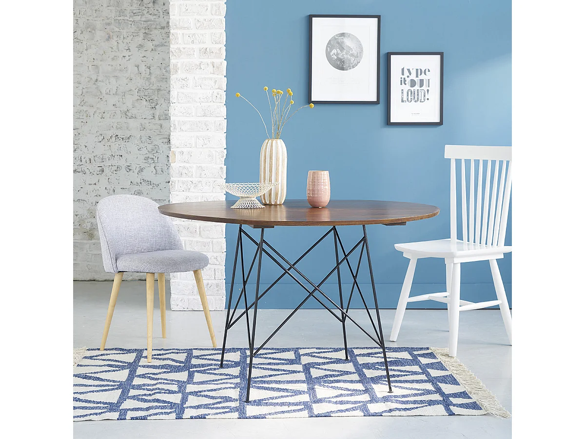 Mesa redonda de madera de mindy con acabado nogal 4 personas