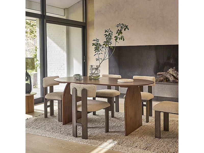 Table en manguier massif finition noyer 8 pers.