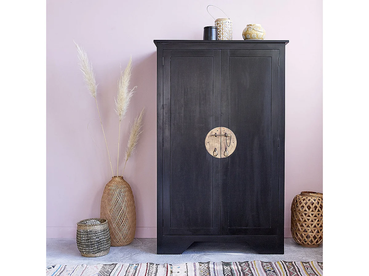 Armario de madera de caoba maciza