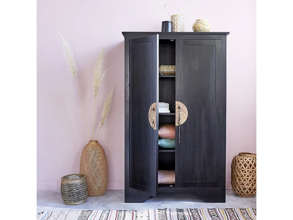 Armario de madera de caoba maciza