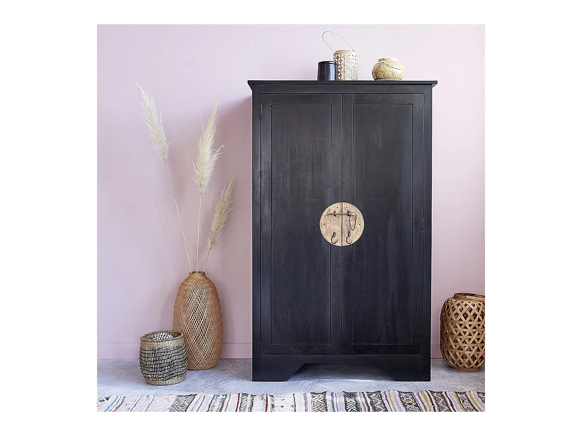 Armoire en bois d'acajou massif