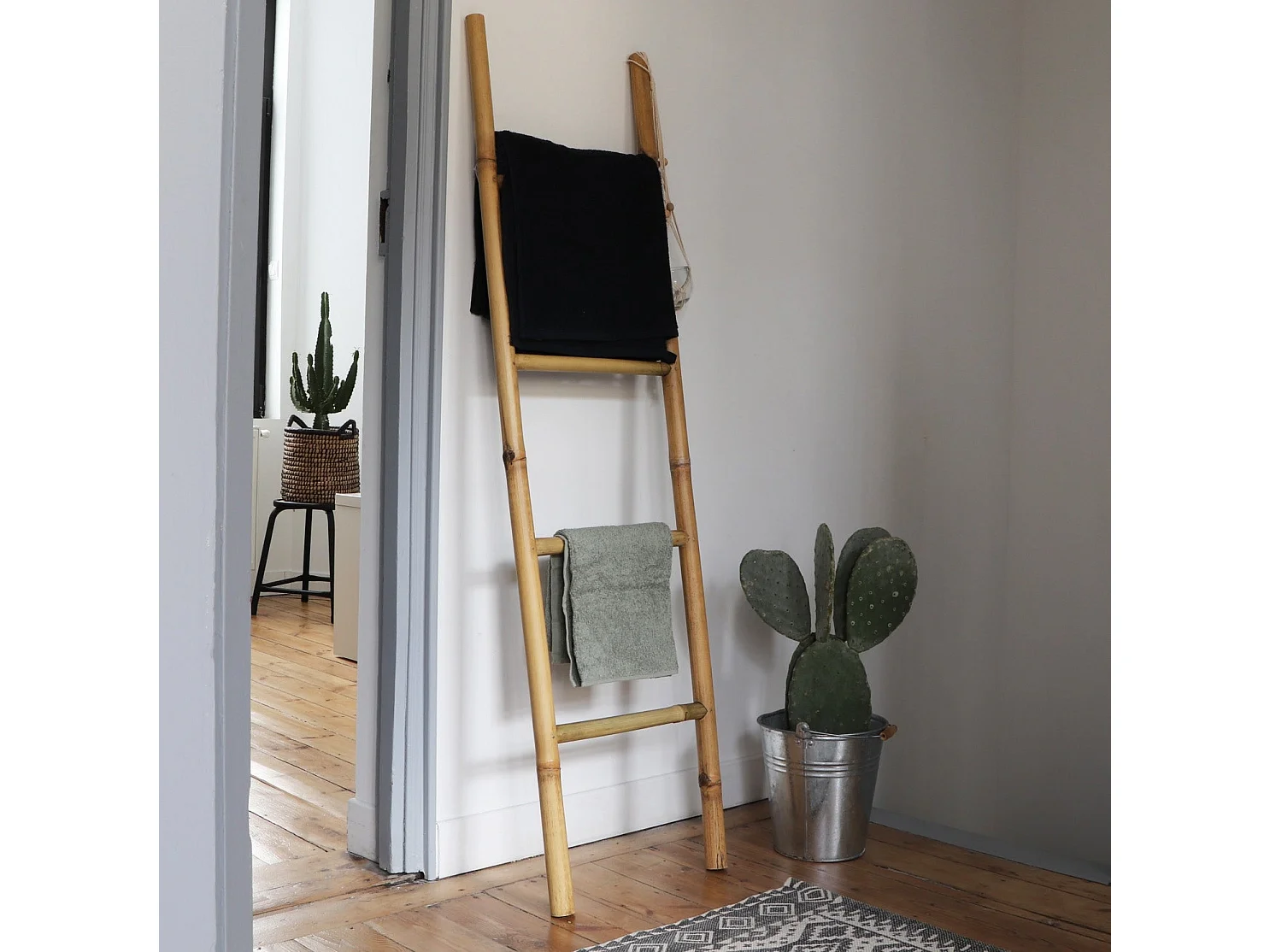 Echelle porte-serviettes en bois de bambou