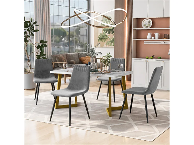 Ensemble de Table et chaises pour Maison de poupées 1