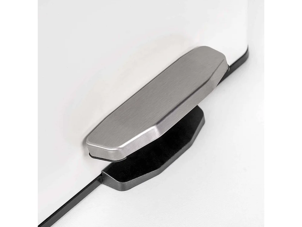 Poubelle de cuisine 12 litres en aluminium ouverture à pédale