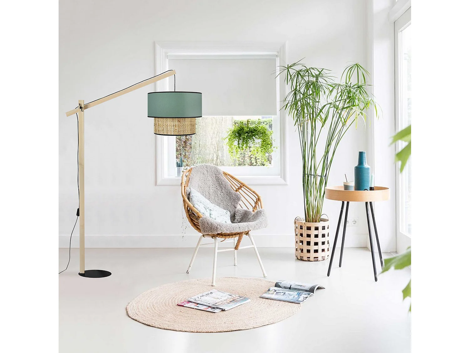 Lampadaire droit bois  naturel,vert 190 cm.