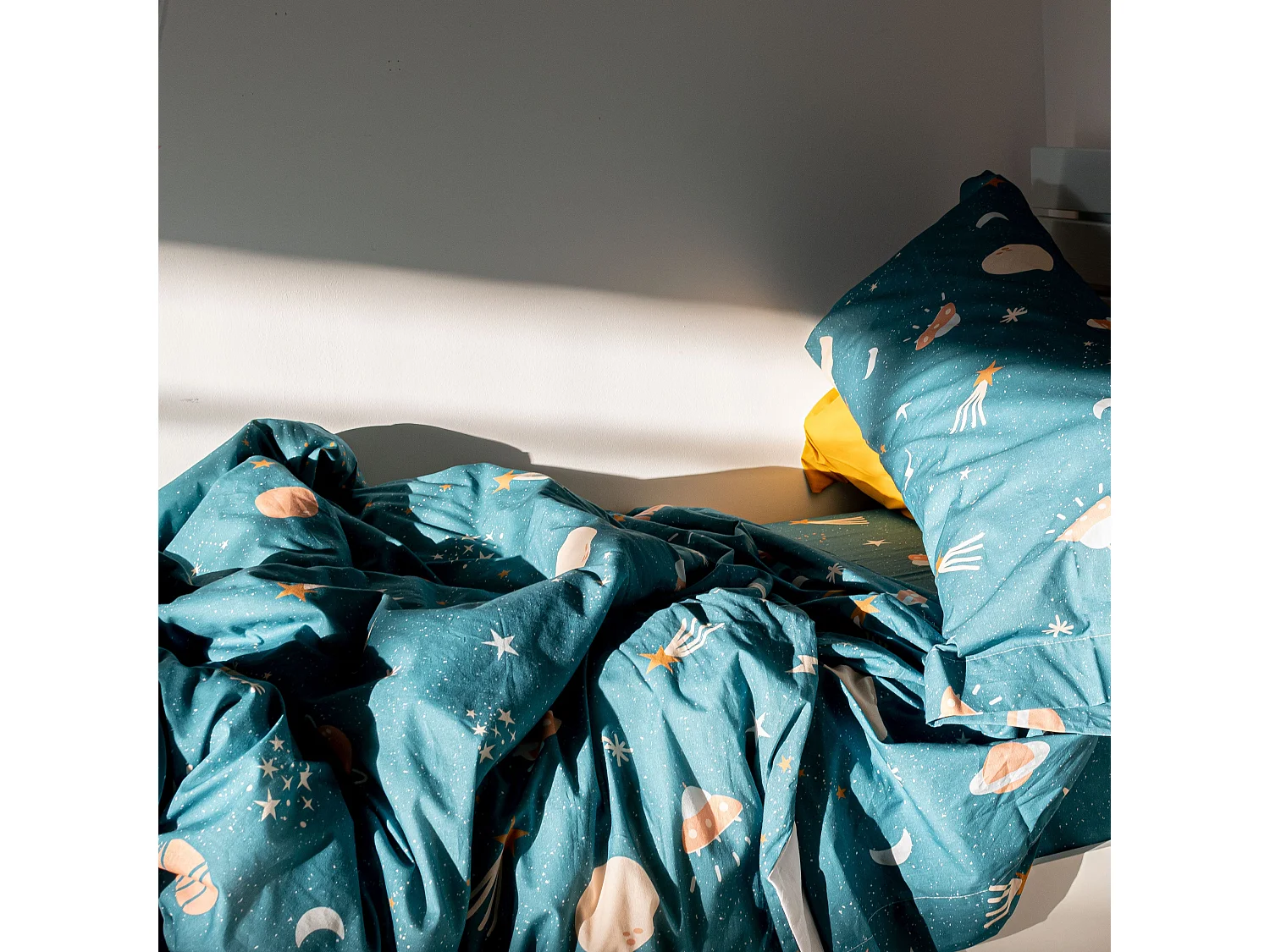 Parure housse de couette 2 pièces 155x220 cm (Lit 80/90) Mini universe