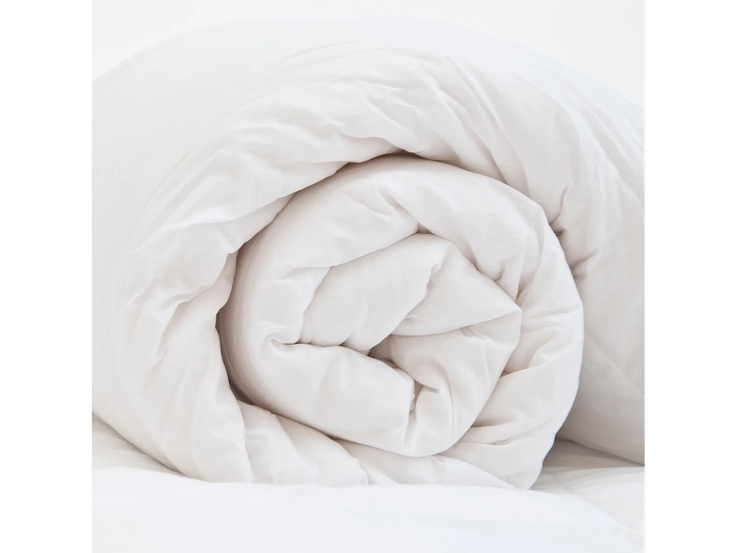 Couette 450 gr 180x220 cm (Lit 105) Basic