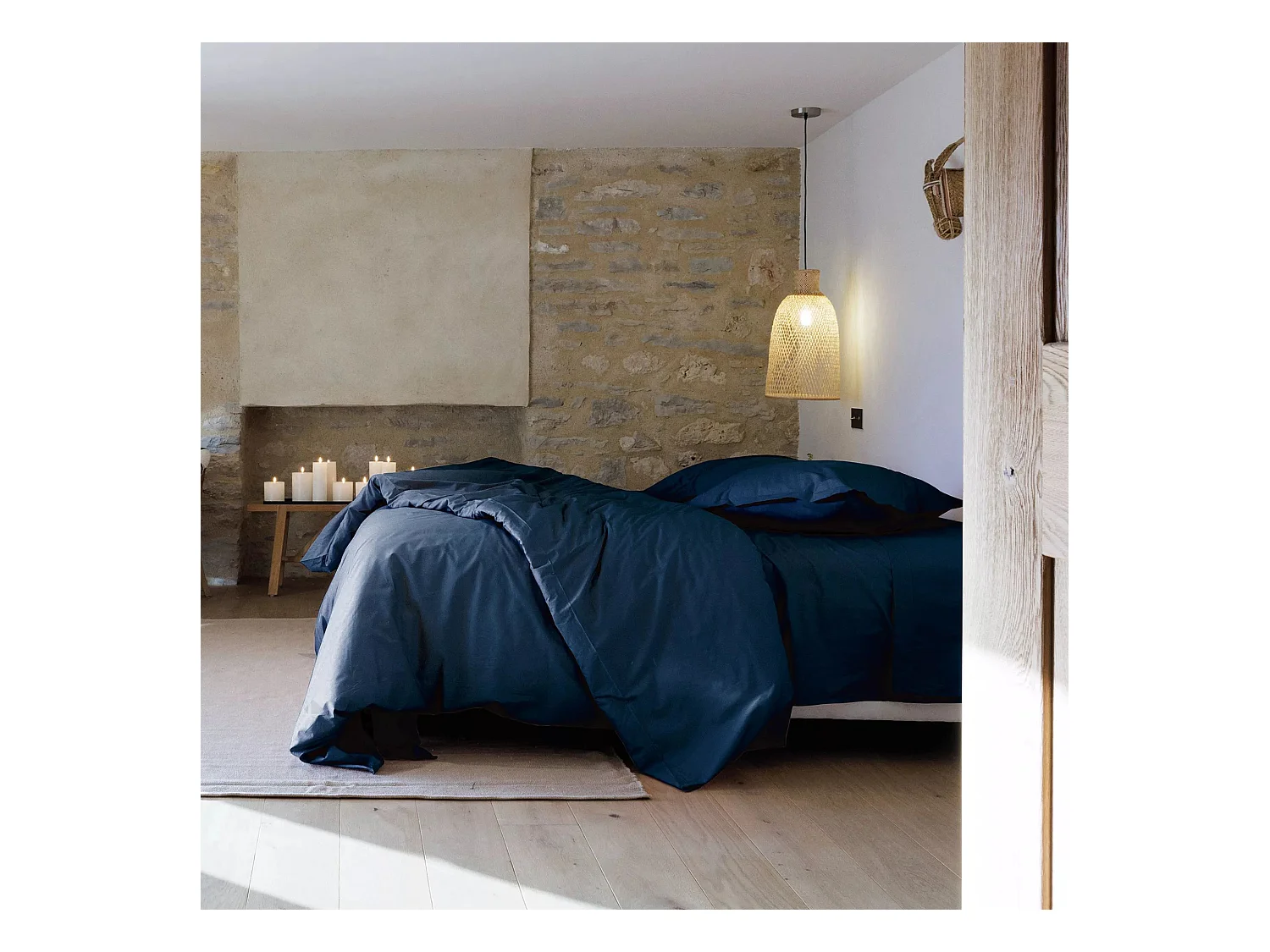 Drap housse uni 160x200 cm bonnet 35 cm percale de coton MANOIR bleu Marine