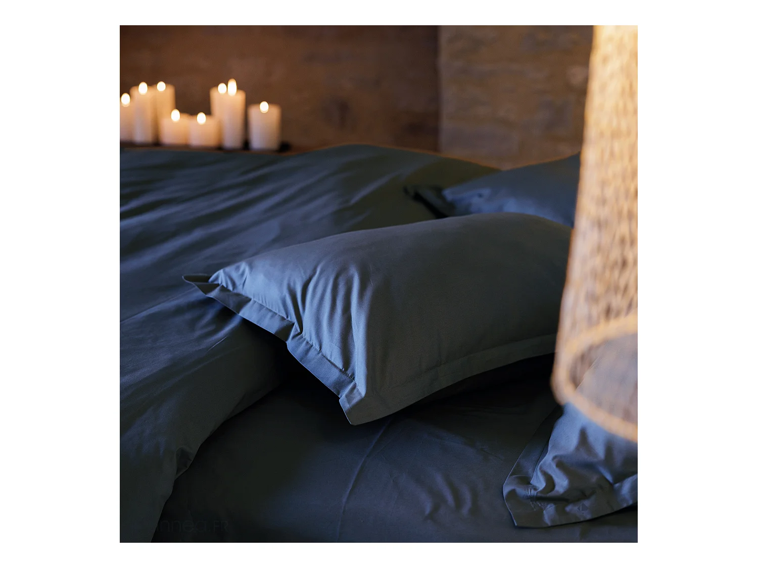 Drap housse uni 160x200 cm bonnet 35 cm percale de coton MANOIR bleu Marine