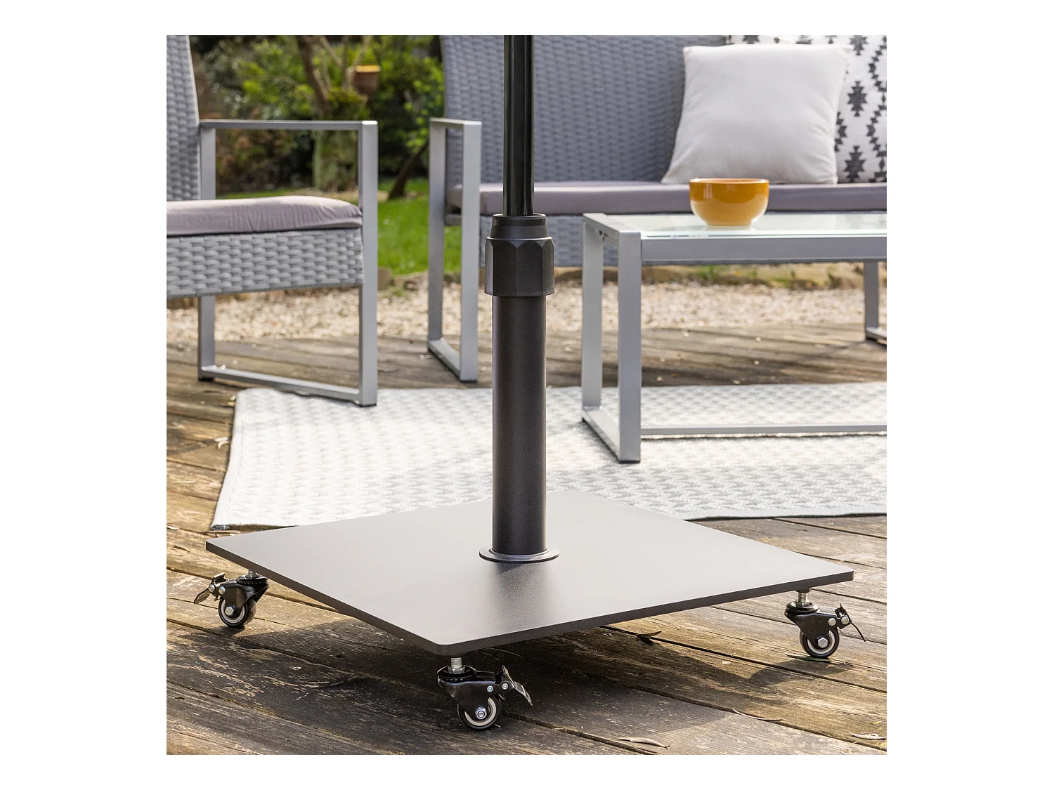 Pied de parasol droit avec roulettes VANNES - HAPPY GARDEN