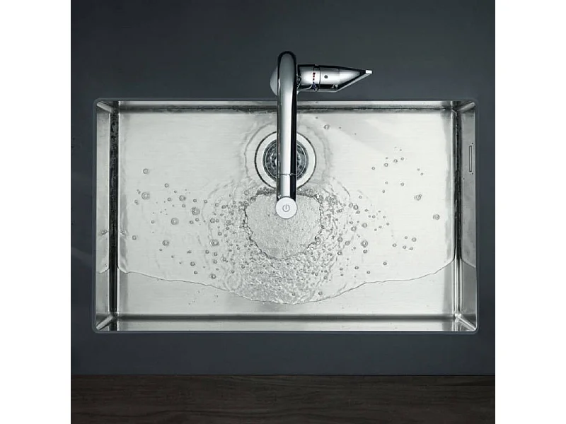 Evier à encastrer sous plan 1 bac HANSGROHE S71 660 avec vidage manuel inox