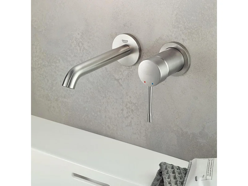 Grohe Façade Mitigeur mural lavabo Essence - Taille M - Chromé+corps encastré