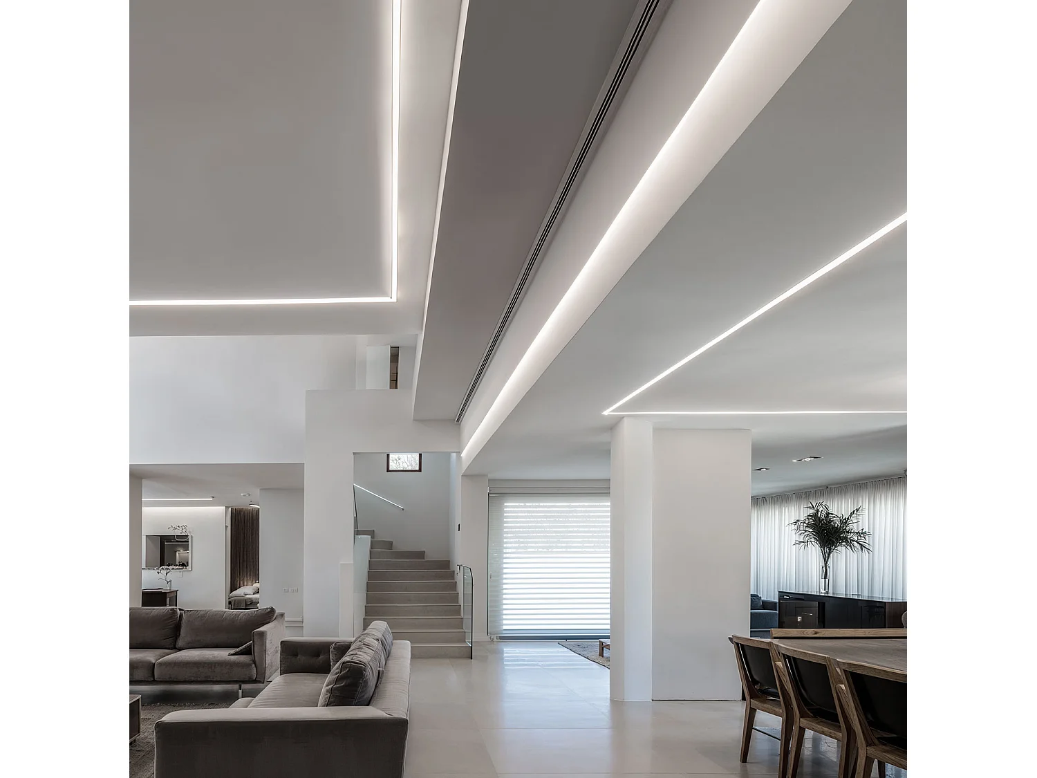 Tira LED Regulable 220V SMD 60 LED/m Blanco Frío 6W/m 600lm/m Ancho 12mm Corte 20cm IP65 a Medida 15 m