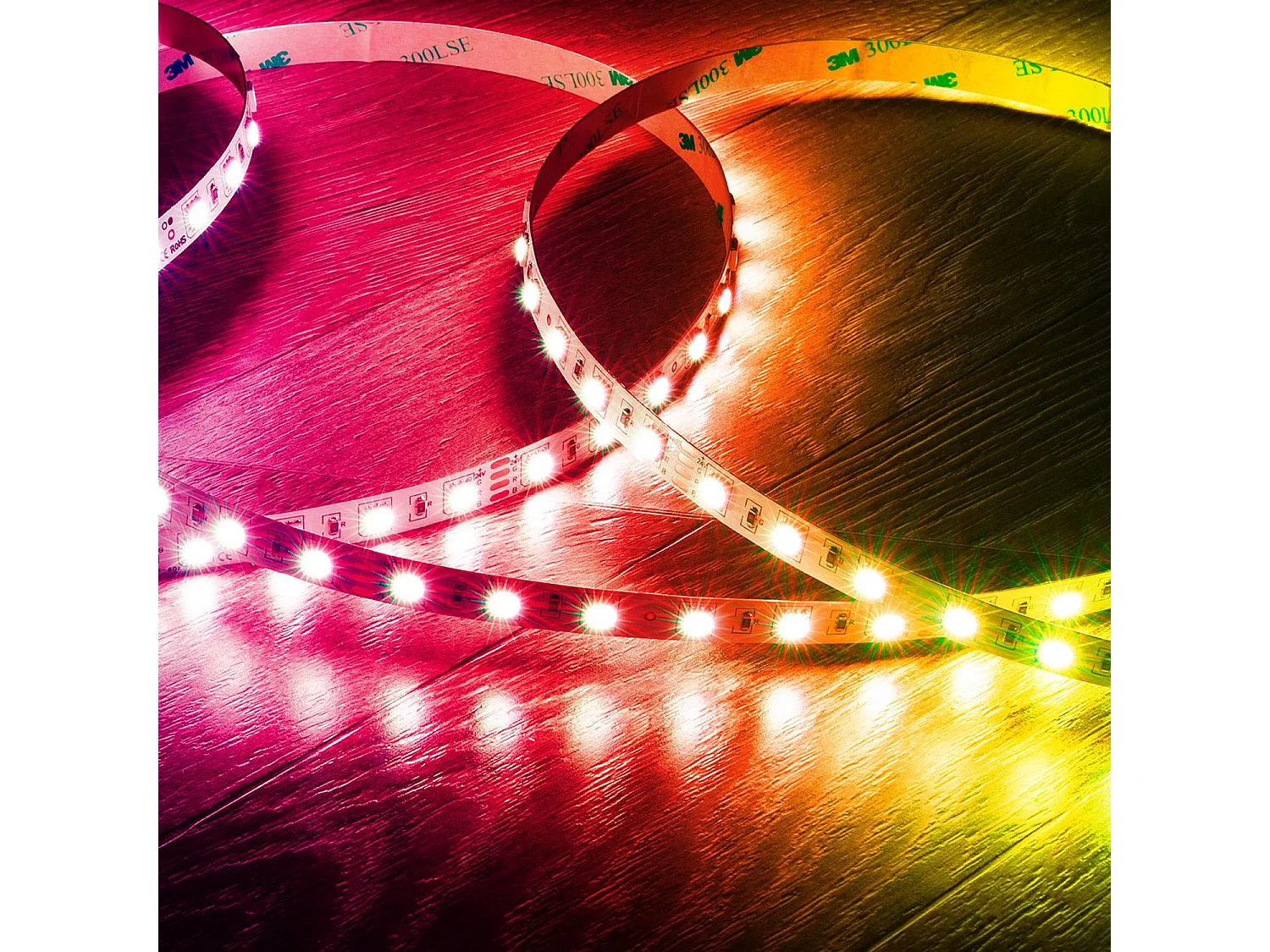 Ruban LED 24V RGB SMD 60 LED/m 5m 10W/m Largeur 10mm Coupe 10cm IP20 RGB