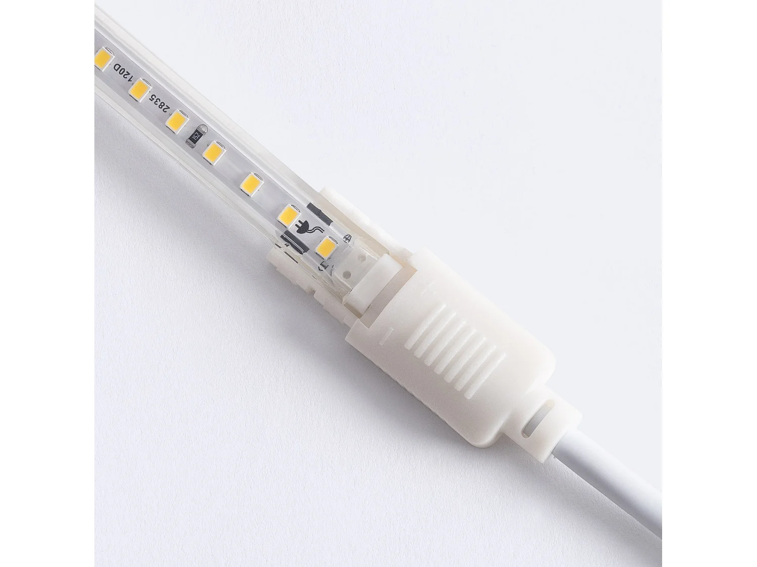 Tira LED Regulable 220V SMD 120 LED/m Blanco Super Cálido 8.5W/m 850lm/m Ancho 12mm Corte 20cm IP65 a Medida 10 m